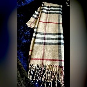 Burberry The Classic Check Scarf for Women - Camel